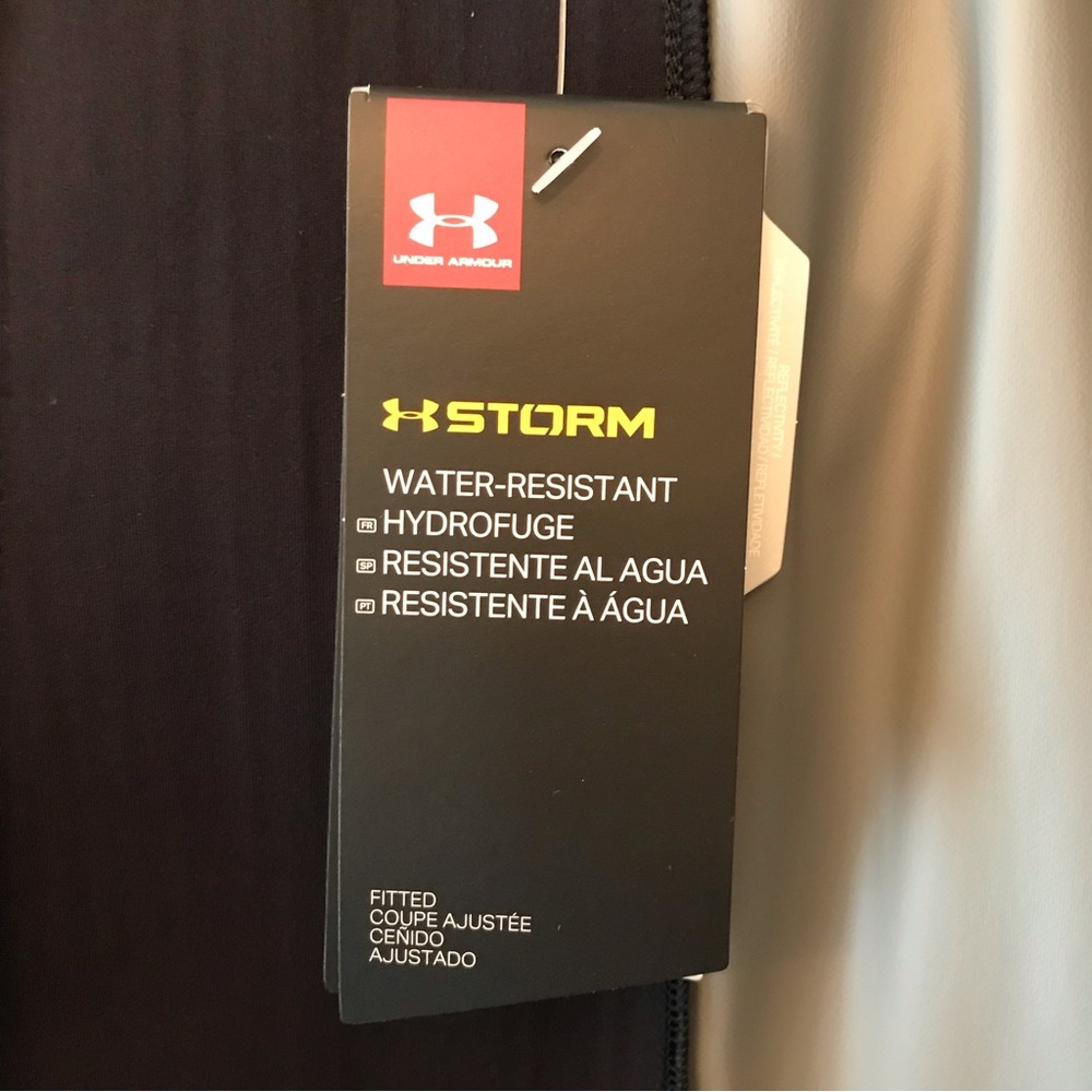Under Armour Perpetual Storm Run Jacket - Picture 13 of 14